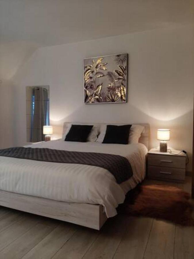 Maison De Campagne En Pierre Bleue-Wifi Et Parking Bousignies-sur-Roc Bagian luar foto
